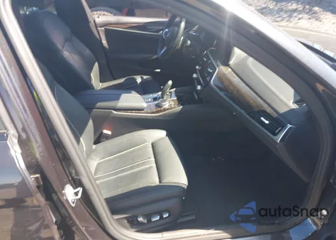 2018 BMW 540I xDrive z USA, uszkodzony, nr VIN WBAJE7C59JWD52515